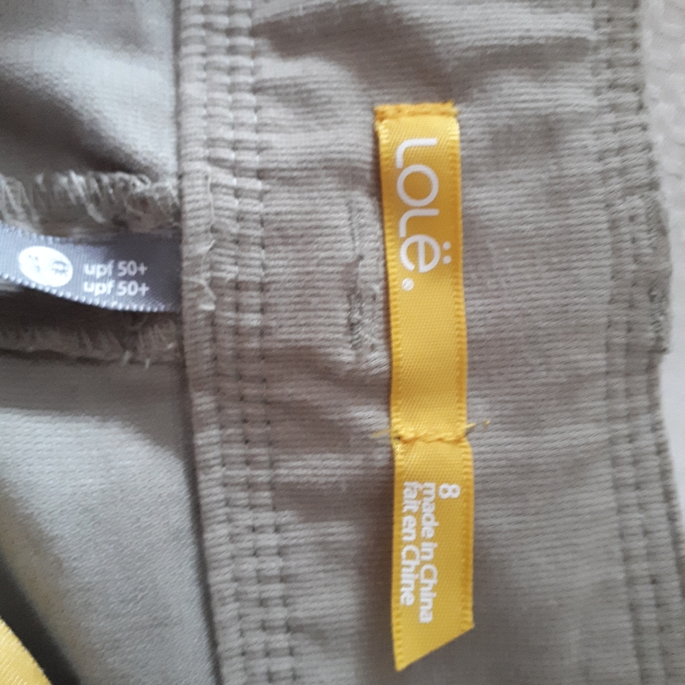 Clothes - Picture 2 of 3